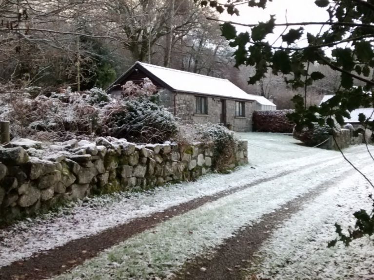 Oakgrove rural driveway snow dusting